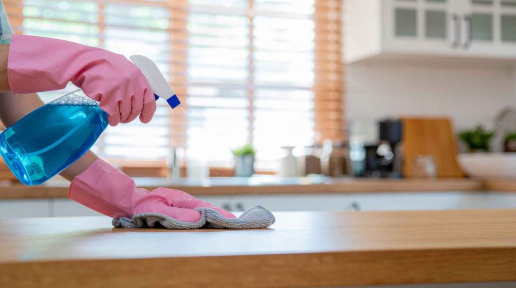 משטח על גלגלים למטבח